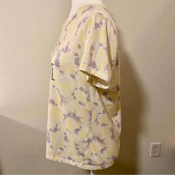 Rae Dunn “HELLO SUNSHINE” Short-Sleeve Icon T-Shirt - Picture 5 of 13